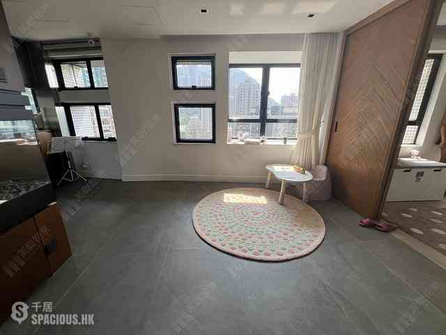 Mid Levels Central - Birchwood Place 06