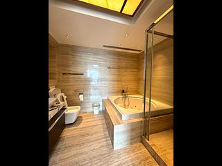 Wong Chuk Hang - Marinella 10