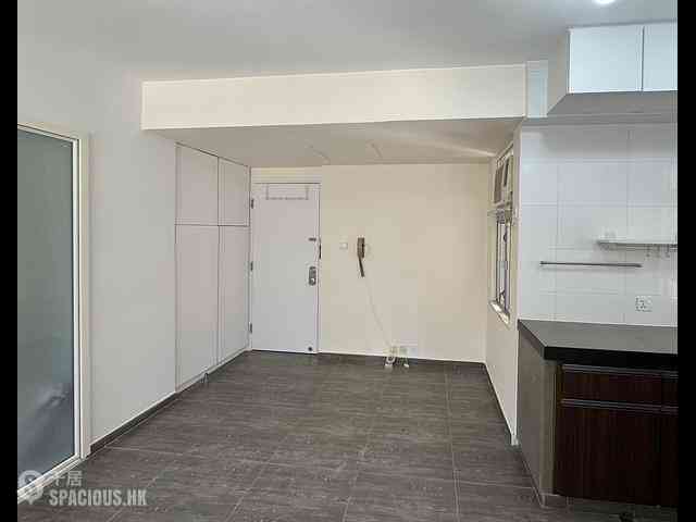Sai Ying Pun - Chung Yin Court 06