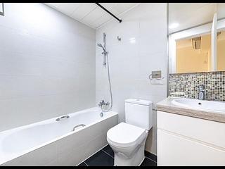 Tai Hang - Ronsdale Garden Block 2 06
