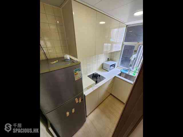 Sai Ying Pun - Federate Building 09