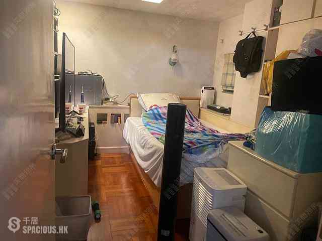 Wan Chai - Phoenix Court Block 4 04