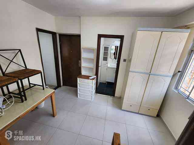 Sai Ying Pun - Wing Cheung Building 06