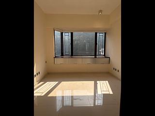 Mid Levels Central - Tycoon Court Block B 06