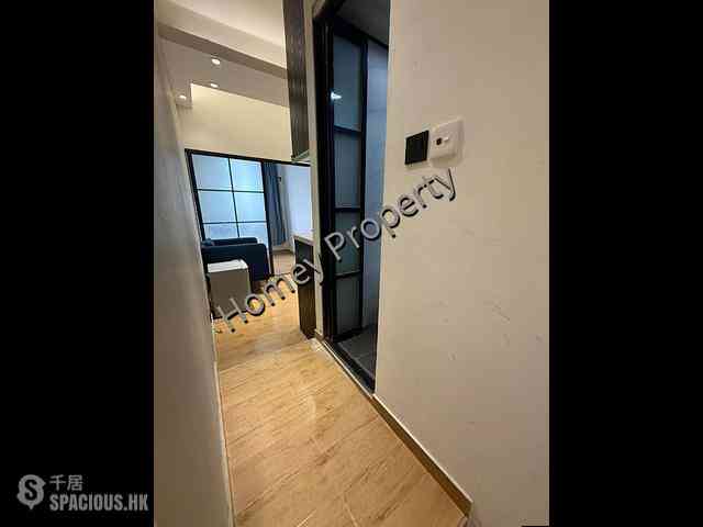 Tsim Sha Tsui - Comfort Building 01
