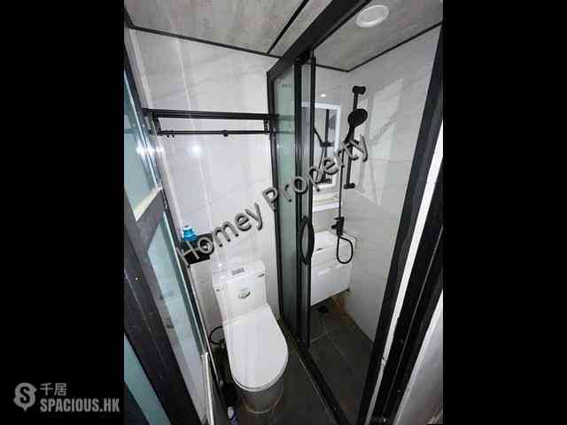 Tsim Sha Tsui - Comfort Building 05