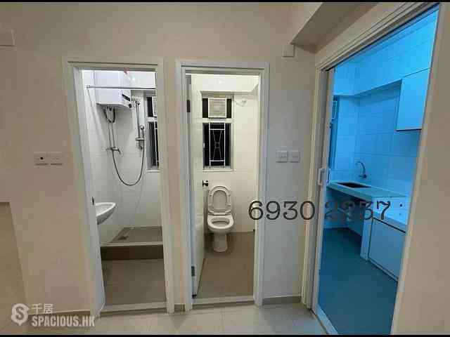 Wan Chai - Kwong Wing House 03