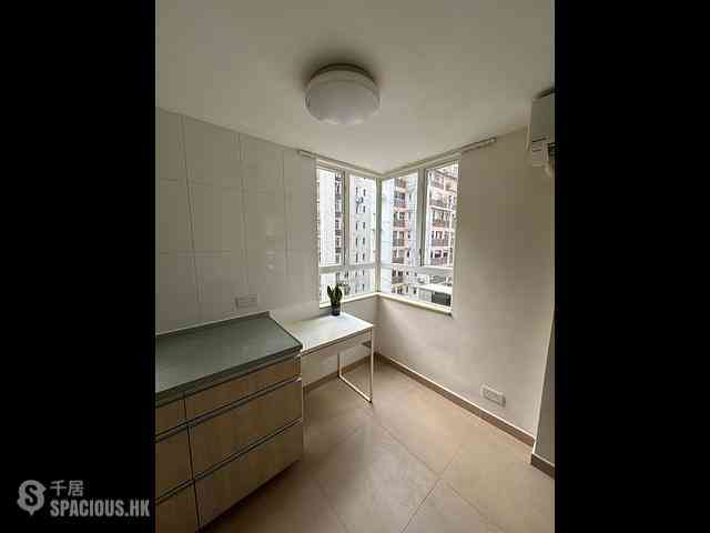 Wan Chai - Mountain View Mansion 12