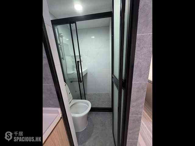 Wan Chai - 259, Queen's Road East 02