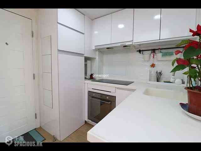 Wan Chai - Man Hee Mansion 06