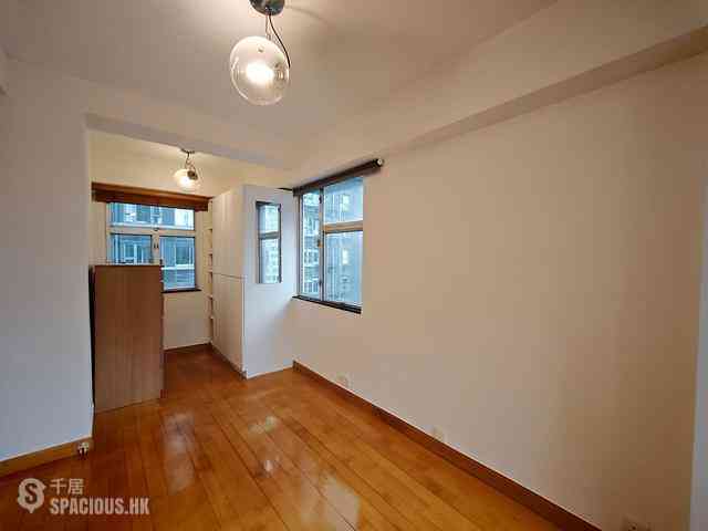 Soho - King Ho Building 07