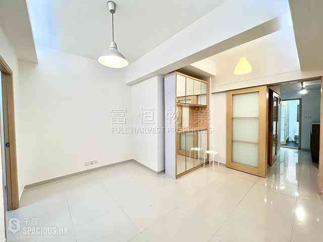 Happy Valley - 4, Shing Ping Street 02