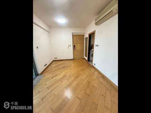 Tai Kok Tsui - Harbour Green Tower 6 03