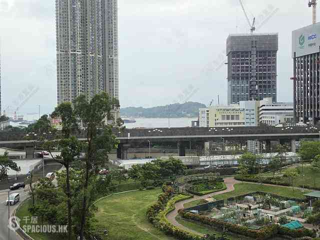 Tai Kok Tsui - Harbour Green Tower 6 07