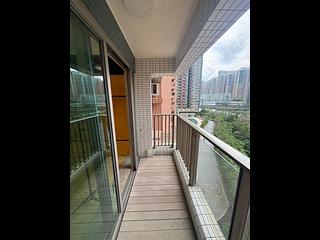 Tai Kok Tsui - Harbour Green Tower 6 09