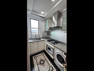 Tai Kok Tsui - One Silversea Tower 6 09