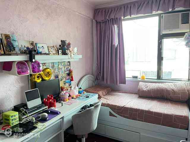 Kwun Tong North - Man Wo Garden Mansion 03