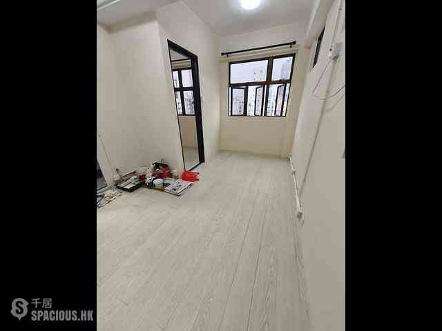 Mong Kok - Kai Wan Building 01