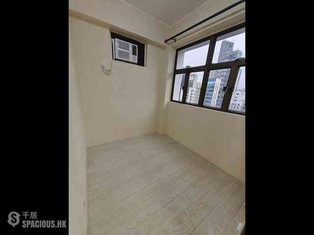 Mong Kok - Kai Wan Building 03
