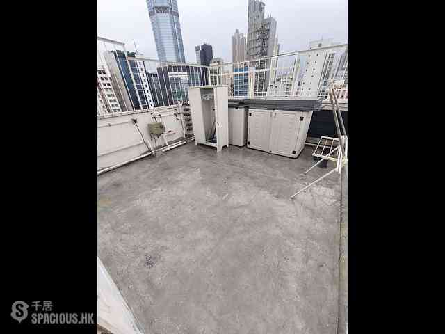 Mong Kok - Kai Wan Building 07