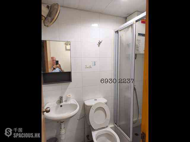 Sheung Wan - HANG LOK BUILDING 04