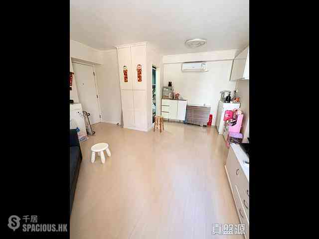 Quarry Bay - Kornhill Block P 06