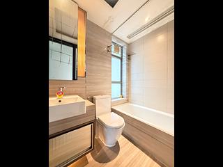 Sai Ying Pun - Island Crest 09