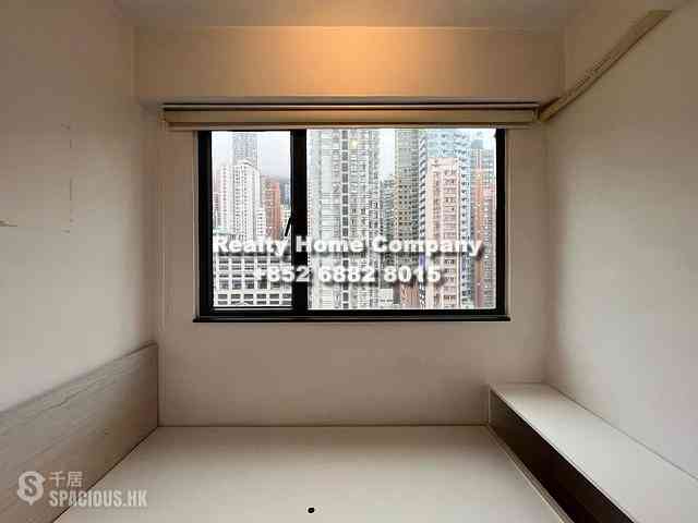 Sai Ying Pun - Tung Cheung Building 03
