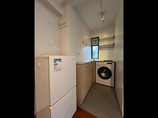 Sai Ying Pun - Tung Cheung Building 05