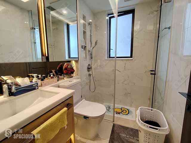 Ho Man Tin - Mantin Heights Block 10 07
