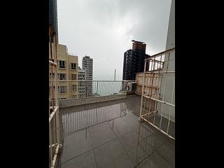 坚尼地城 - 满发大厦 06