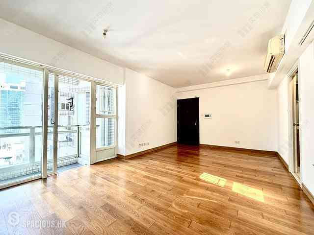 Soho - Centrestage 05