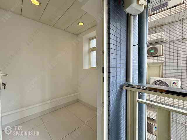 Soho - Centrestage 10