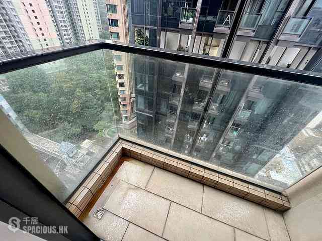 Sai Wan Ho - 18, Upper East 04