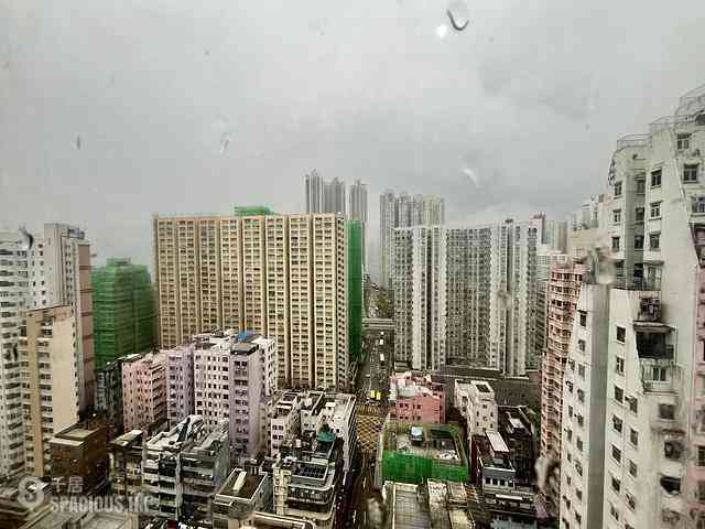 Sai Wan Ho - 18, Upper East 06