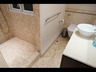 Mid Levels Central - Bonito Casa 03