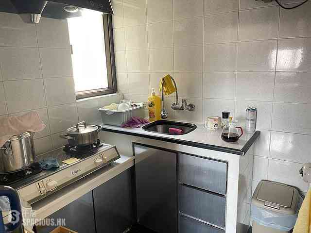 Kwun Tong North - Man Wo Garden Mansion 05