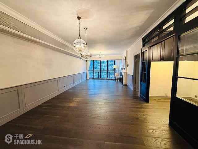 Mid Levels Central - Clovelly Court Block 2 01