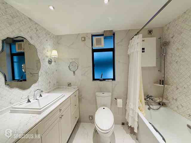 Mid Levels Central - Clovelly Court Block 2 07