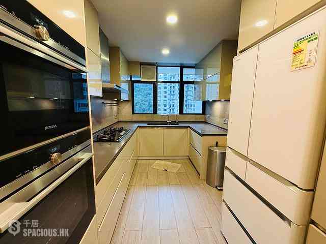 Mid Levels Central - Clovelly Court Block 2 08