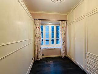 Mid Levels Central - Clovelly Court Block 2 11