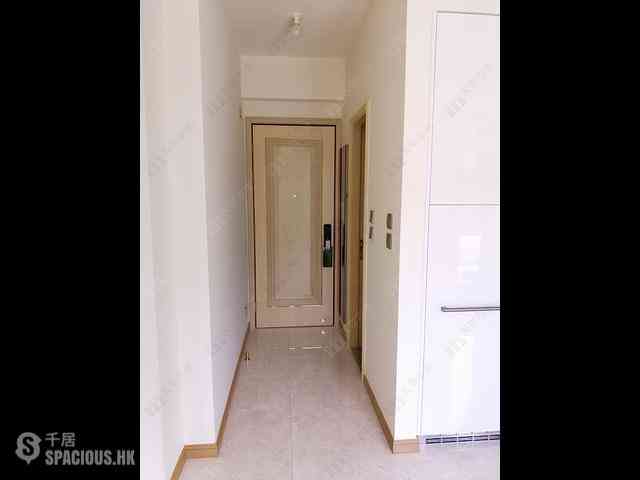Sai Ying Pun - 63, Pokfulam Amber House (Tower 1) 05