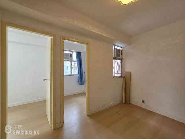 Sai Ying Pun - Yee Shun Mansion 01
