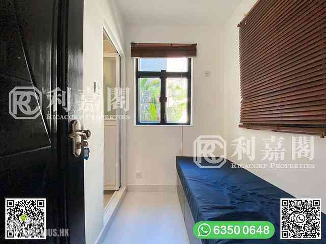 Clear Water Bay - Tai Hang Hau 12
