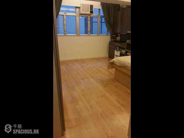 Wan Chai - 100-102, Thomson Road 03