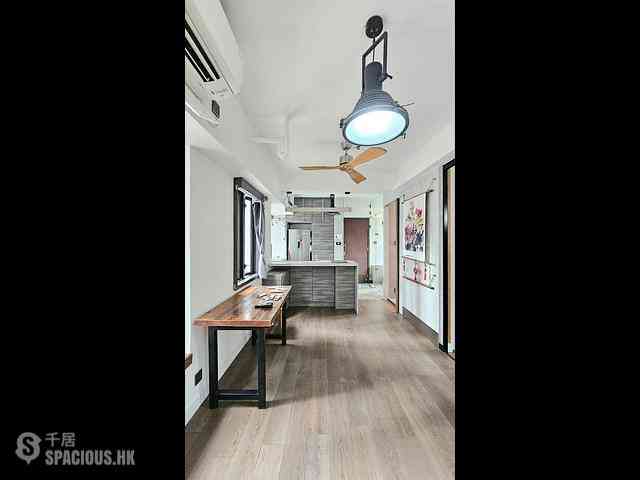 Wan Chai - Silvervale Mansion 02
