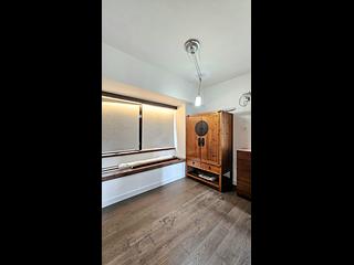 Wan Chai - Silvervale Mansion 03