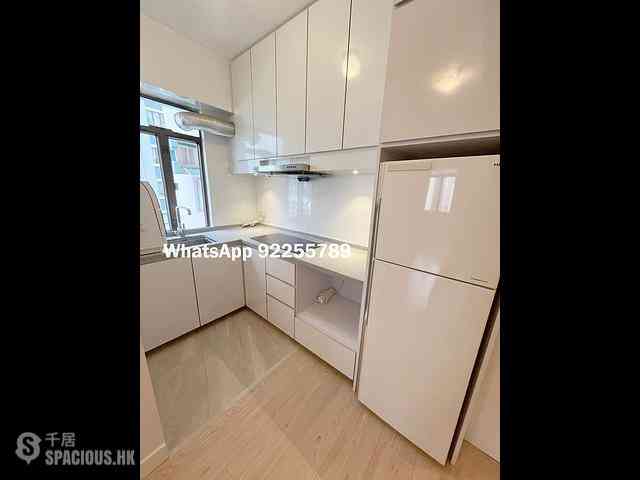 Sheung Wan - Welland Building 06