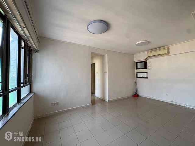 Sheung Wan - Lascar Court 01