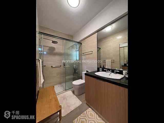Tai Hang - Swiss Towers 09